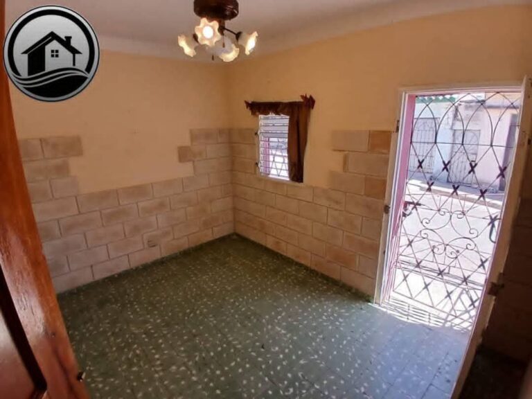 Casa de dos niveles en Versalles
