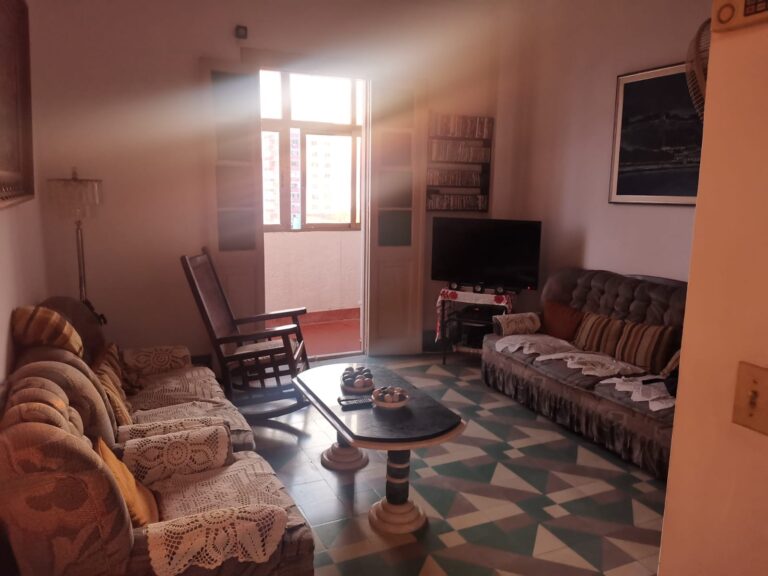 🏢 SE VENDE APARTAMENTO DE LUJO – CON VISTA AL MAR