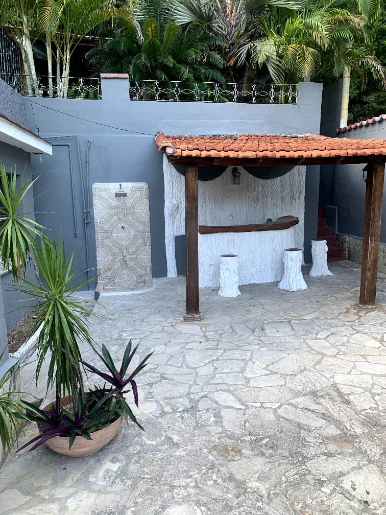SE VENDE PROPIEDAD ÚNICA EN COJÍMAR, HABANA DEL ESTE
