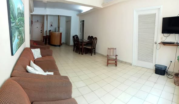 Apartamento en 1er Piso, Vedado